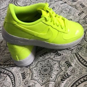 - Nike Air Force 1 ‘07 LV8 ‘volt’ edition